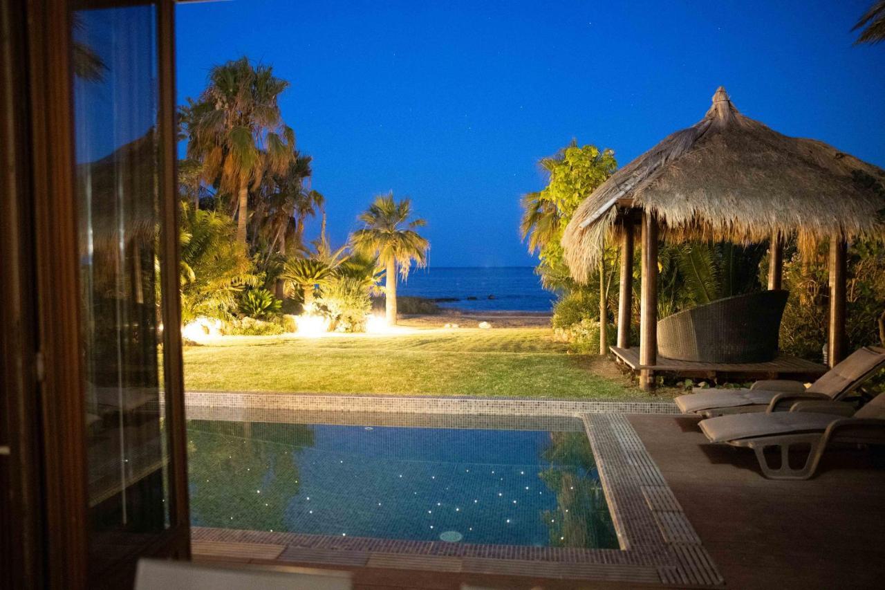 Вилла Balinese Айя-Напа Экстерьер фото